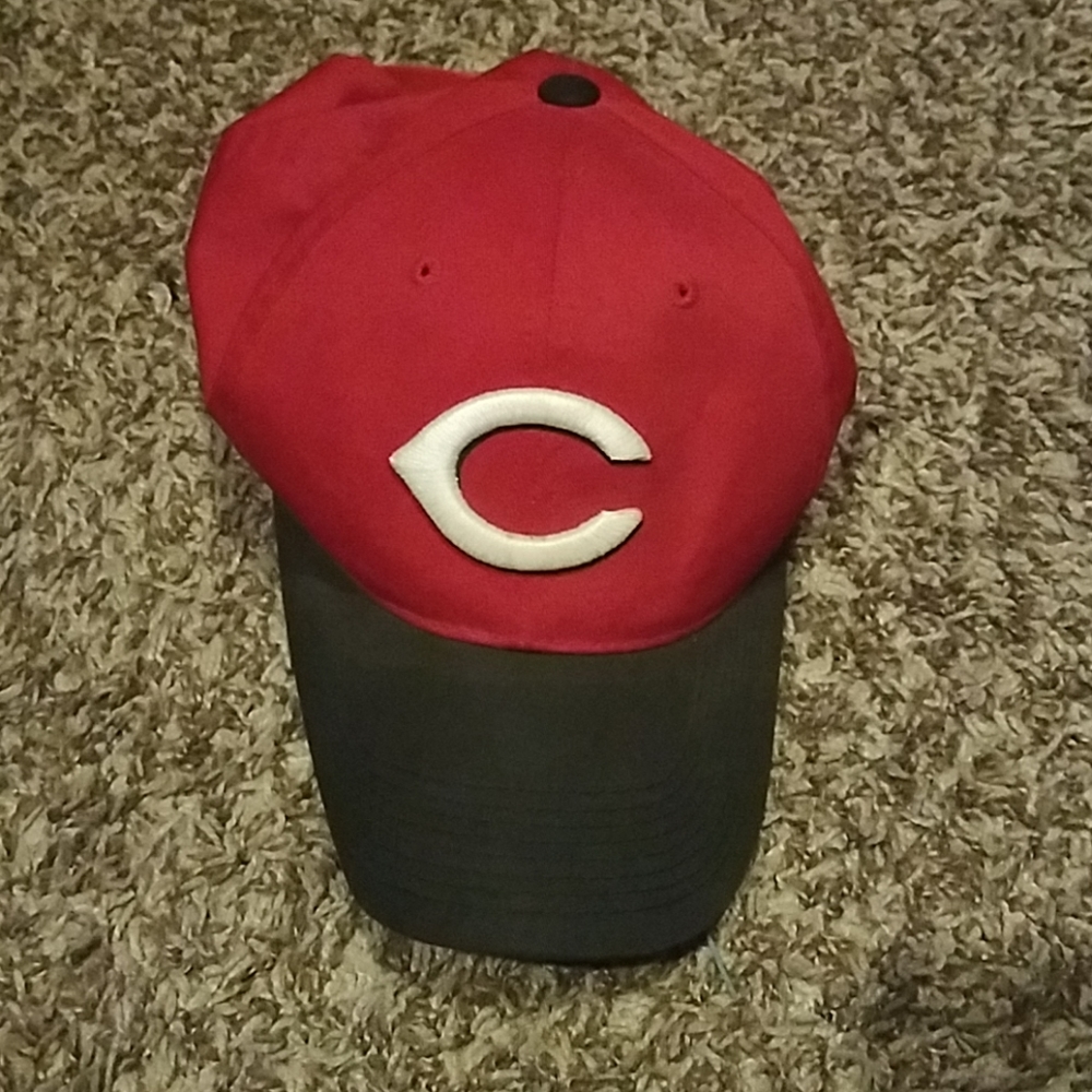Cincinnati reds baseball hat cap adjustable used